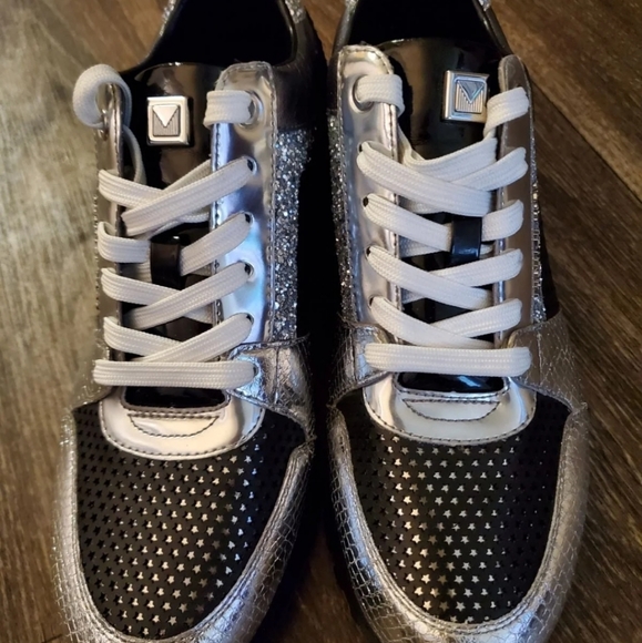 Michael kors Size 7 Trainer - Picture 3 of 3